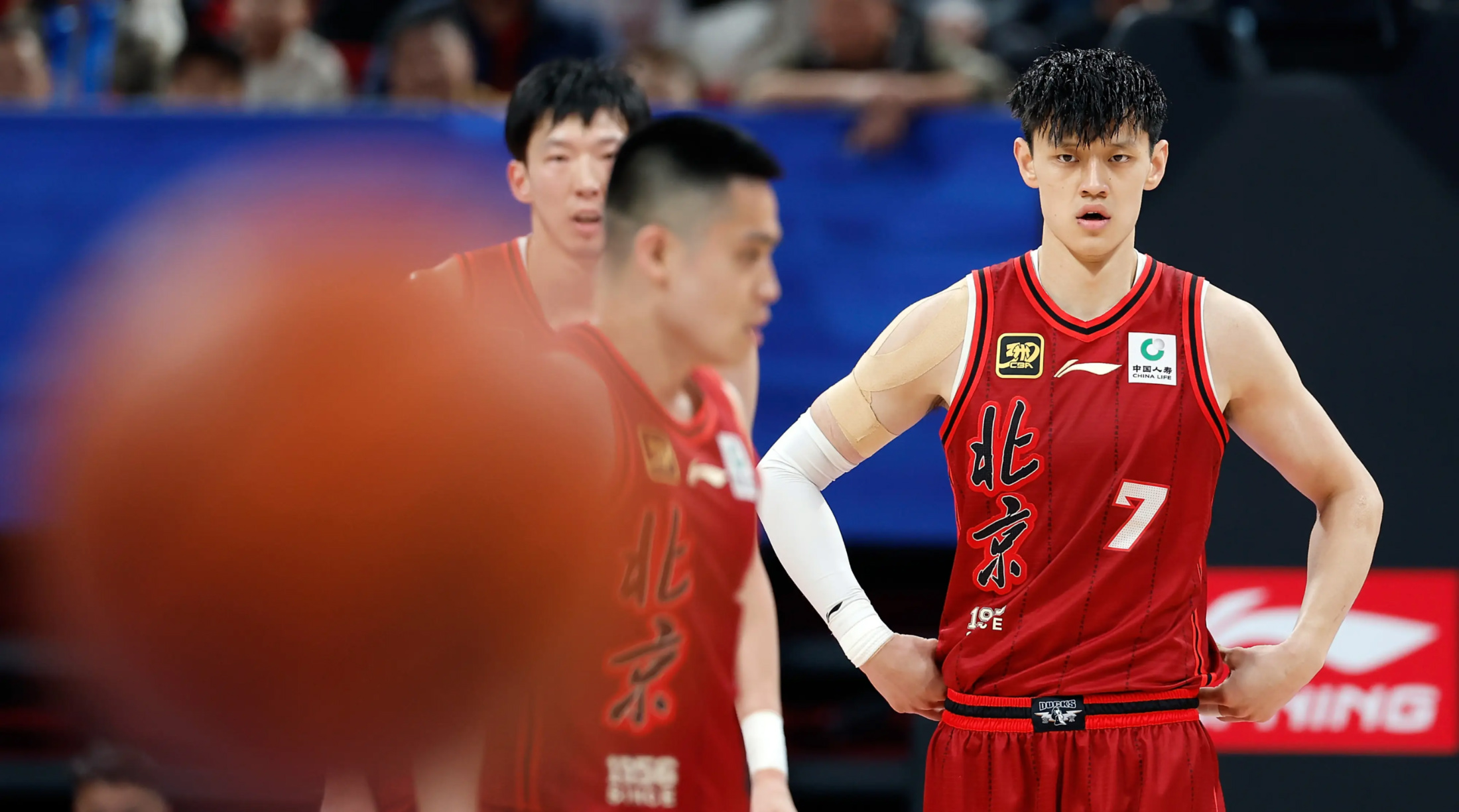 山西队碾压灰熊,西亚卡姆扛起全队 山西队碾压灰熊,西亚卡姆扛起全队