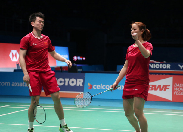 中国队险胜马来西亚队,黄鸭组合带队取胜 中国队险胜马来西亚队,黄鸭组合带队取胜