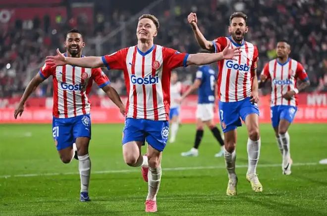 雷火电竞入驻-赫塔菲主场击败塞尔塔，重返前四位置