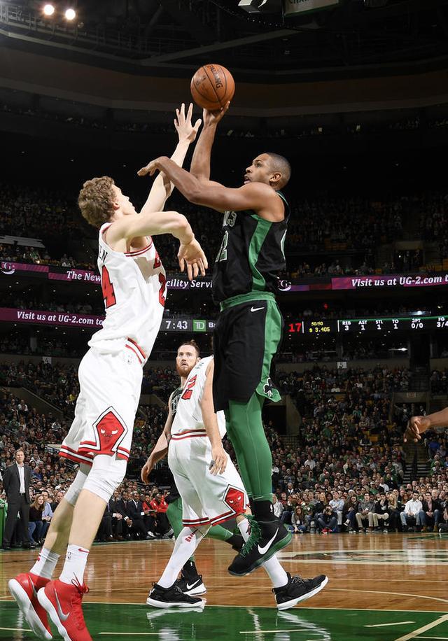 雷火电竞亚洲先驱-凯尔特人碾压上海队，拉文刷新纪录