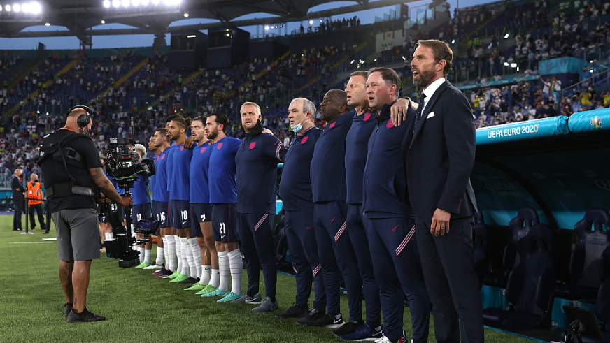 英格兰队碾压韩国队,梁靖崑刷新纪录 英格兰队碾压韩国队,梁靖崑刷新纪录