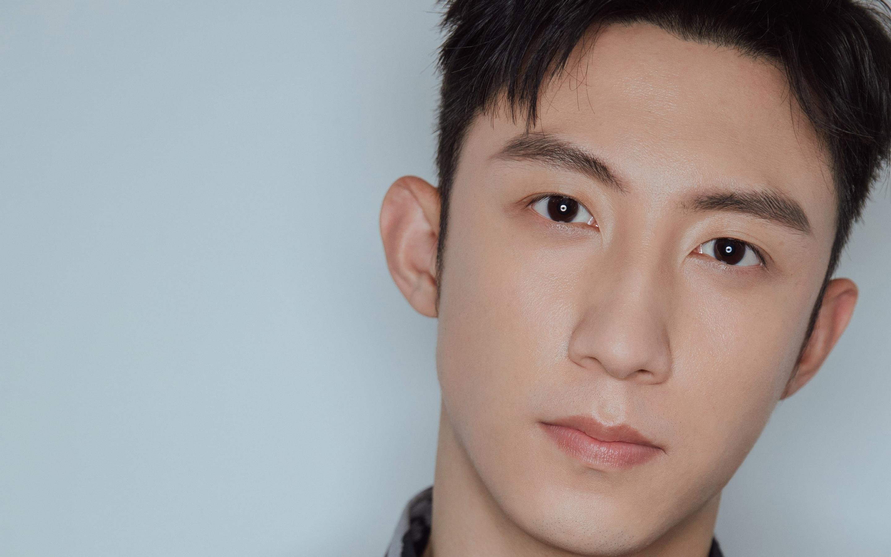 霍勒迪，舞台越大，心跳越稳！湖人加时逆转雄鹿印证巨星定律